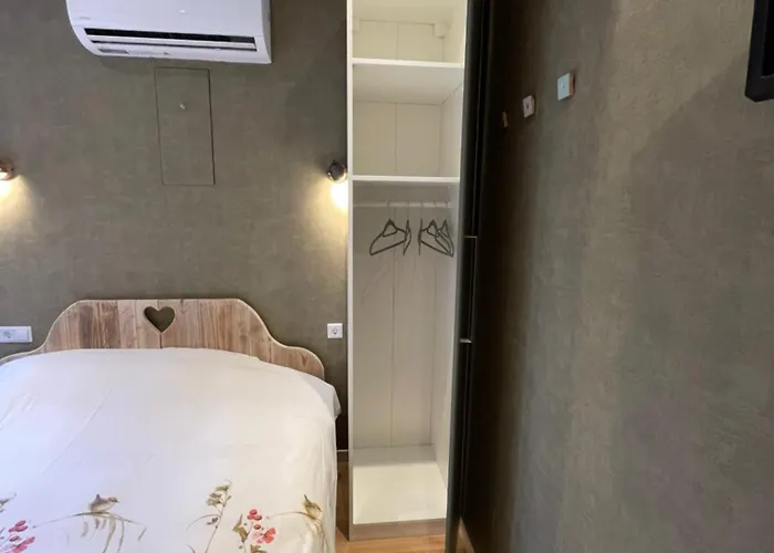 Danina Couette-café